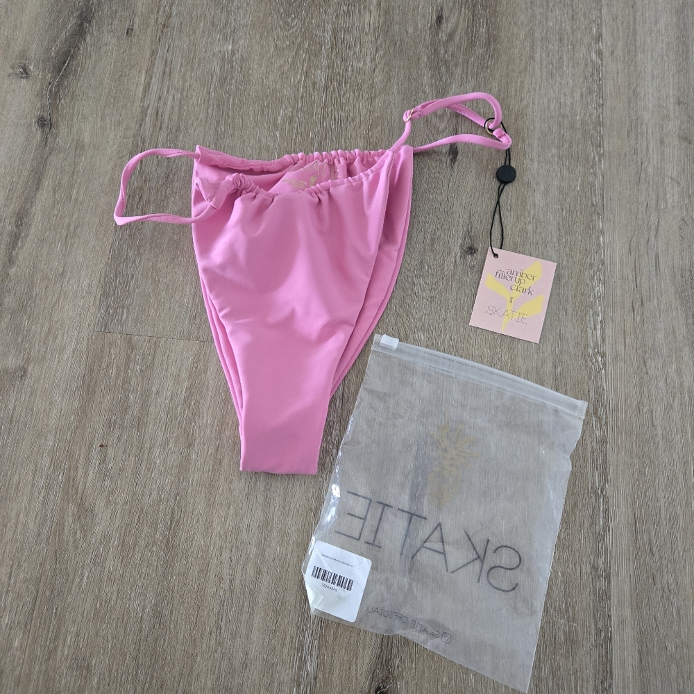 Skatie Bobbi Bottom